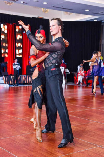 21DEEA12-4255-4450-A8D9-46091494CEB3