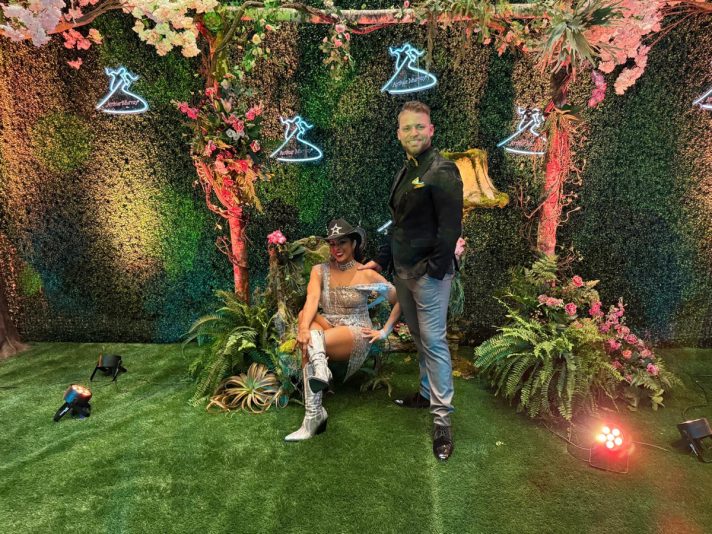 E56AC182-FD33-4FE5-A74C-87FD89AA3241